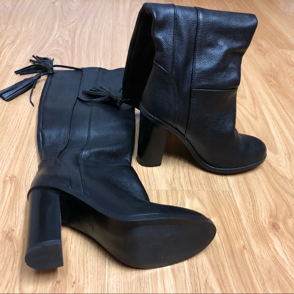 Boots - Picture 2 of 4